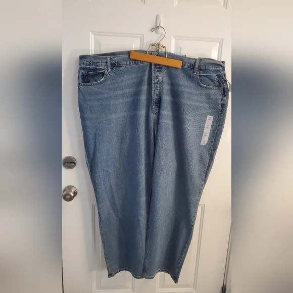 Old Navy Light Blue Relaxed Womens Jeans - Picture 1 of 6